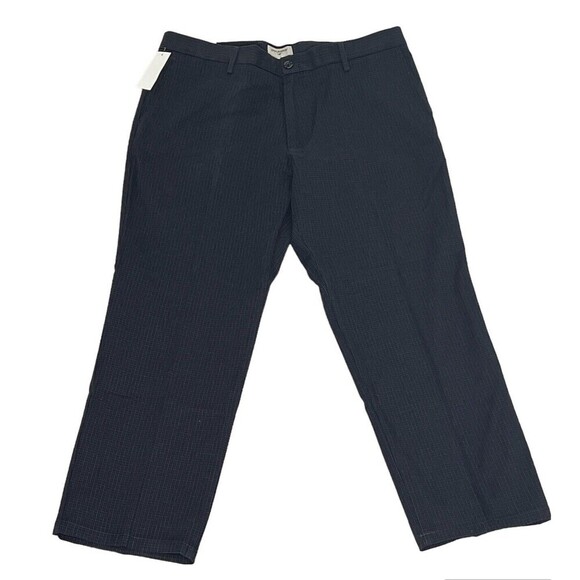 Dockers Men's 38x30 Black The‎ Best Pressed  Signature Khaki Flat Front NWT - Picture 1 of 6